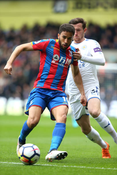 现出了与他 现出了与他