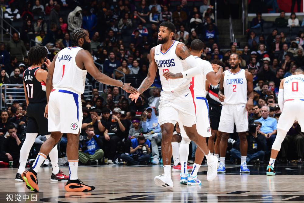 長達八個月 長達八個月