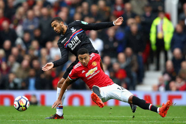 个现代足球 个现代足球